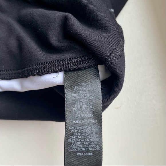 Express capri leggings with mesh detail - Picture 7 of 7